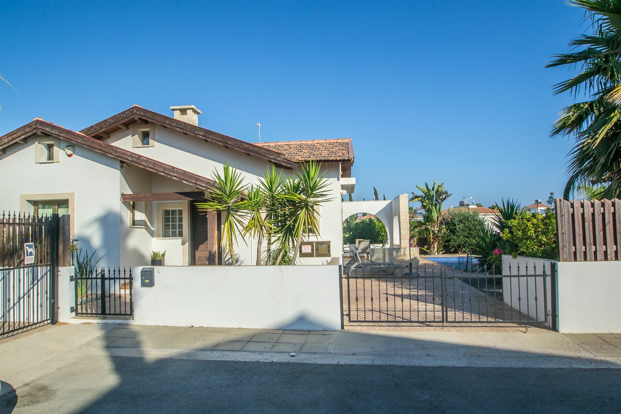 Rada'S Vacation Home Айя Напа Екстериор снимка